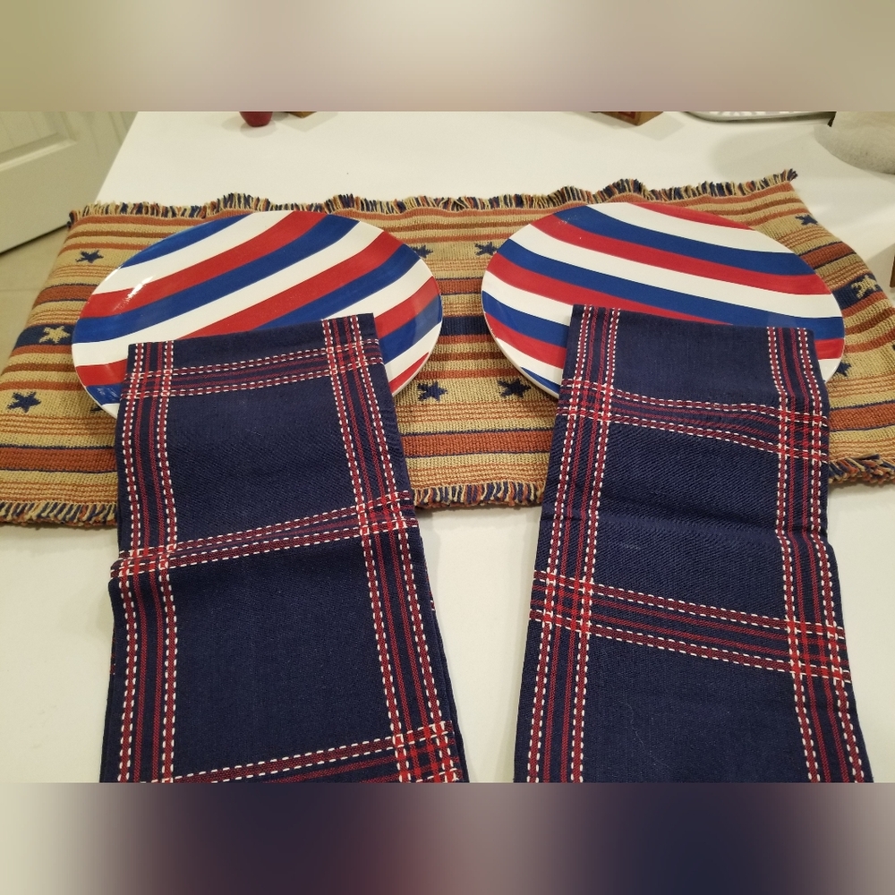 2 American Patriotic Dish Towels